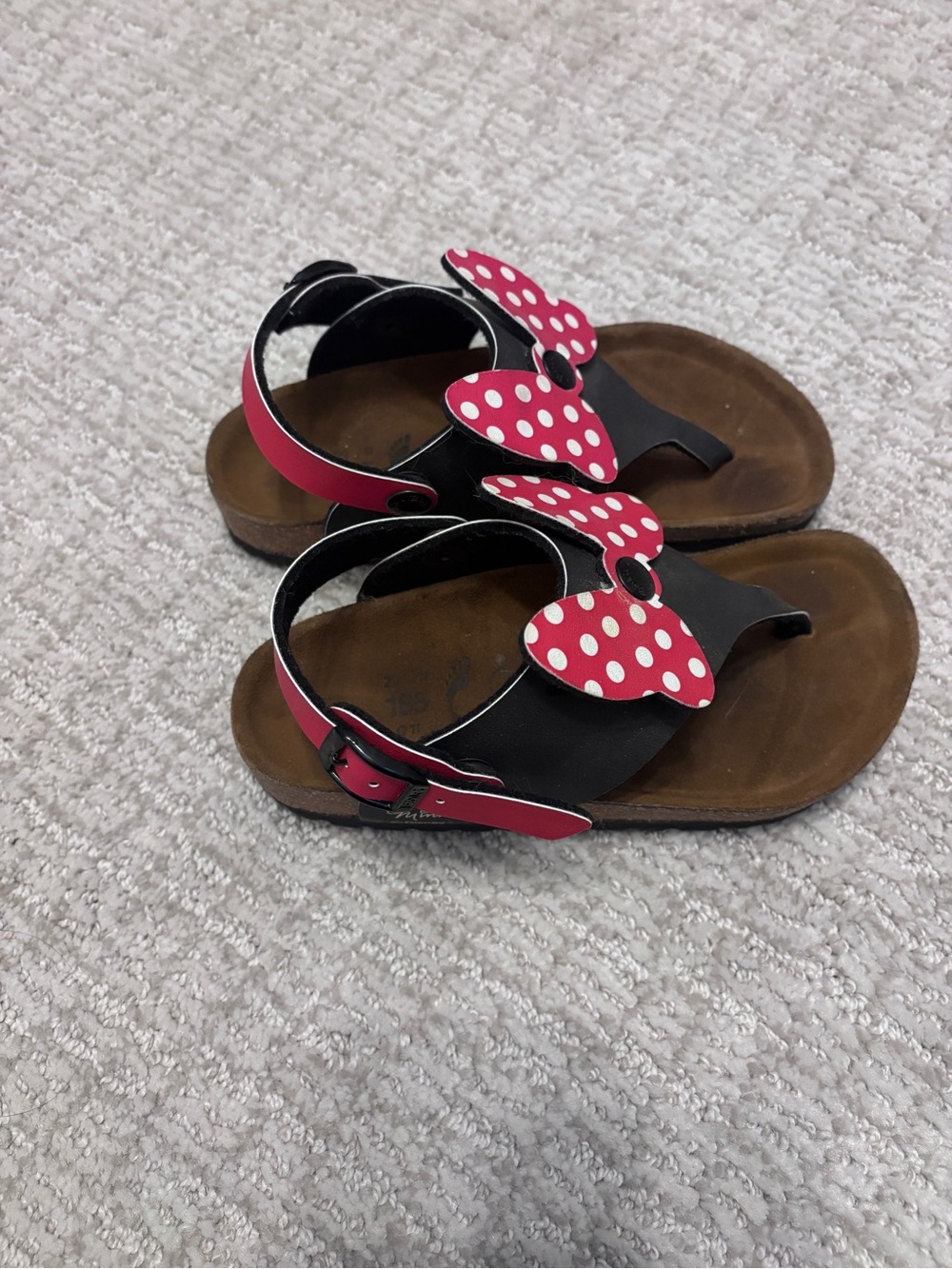 RARE Disney Minnie Mouse Youth Birki’s by Birkenstock Red Polka Dot Bow Sandal - Picture 2 of 7